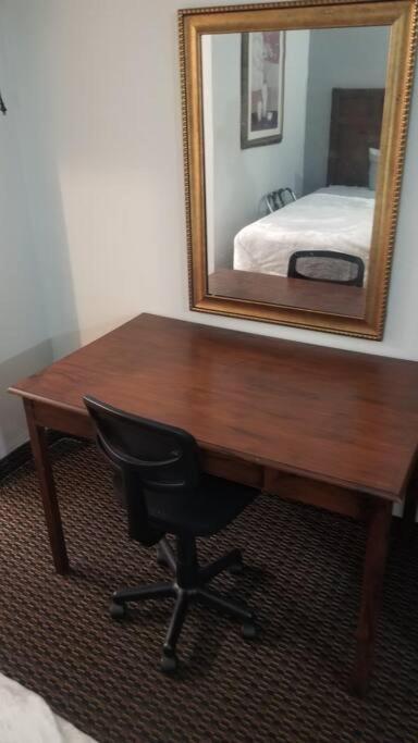 Hotel 2 Queens Beds Hotel Room 127 สติลวอเตอร์ ภายนอก รูปภาพ